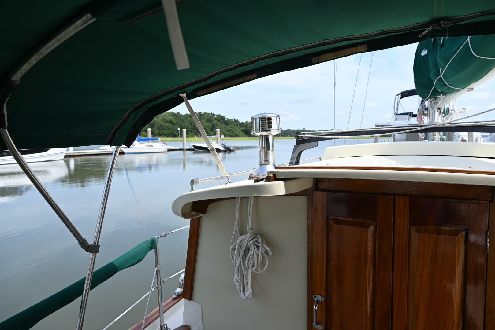 Slide: The Image of Pearson Pilothouse 365 1980 - 4536606