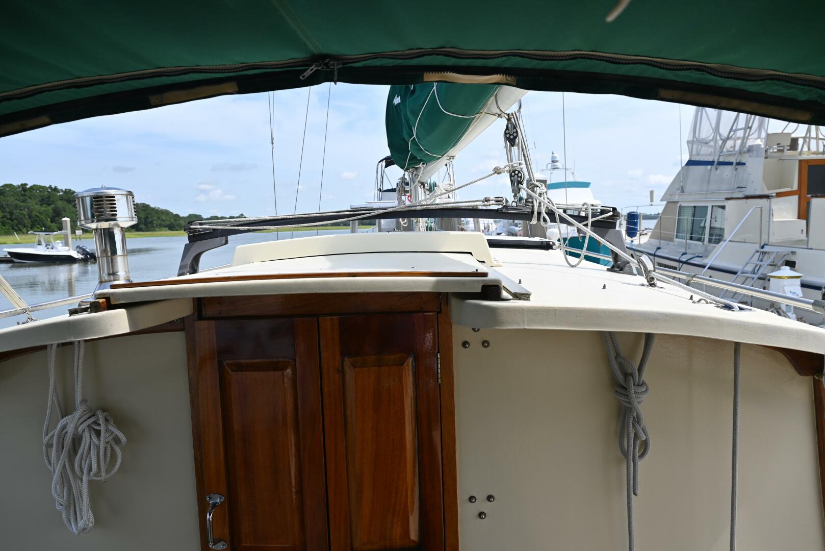 Slide: The Image of Pearson Pilothouse 365 1980 - 4536607