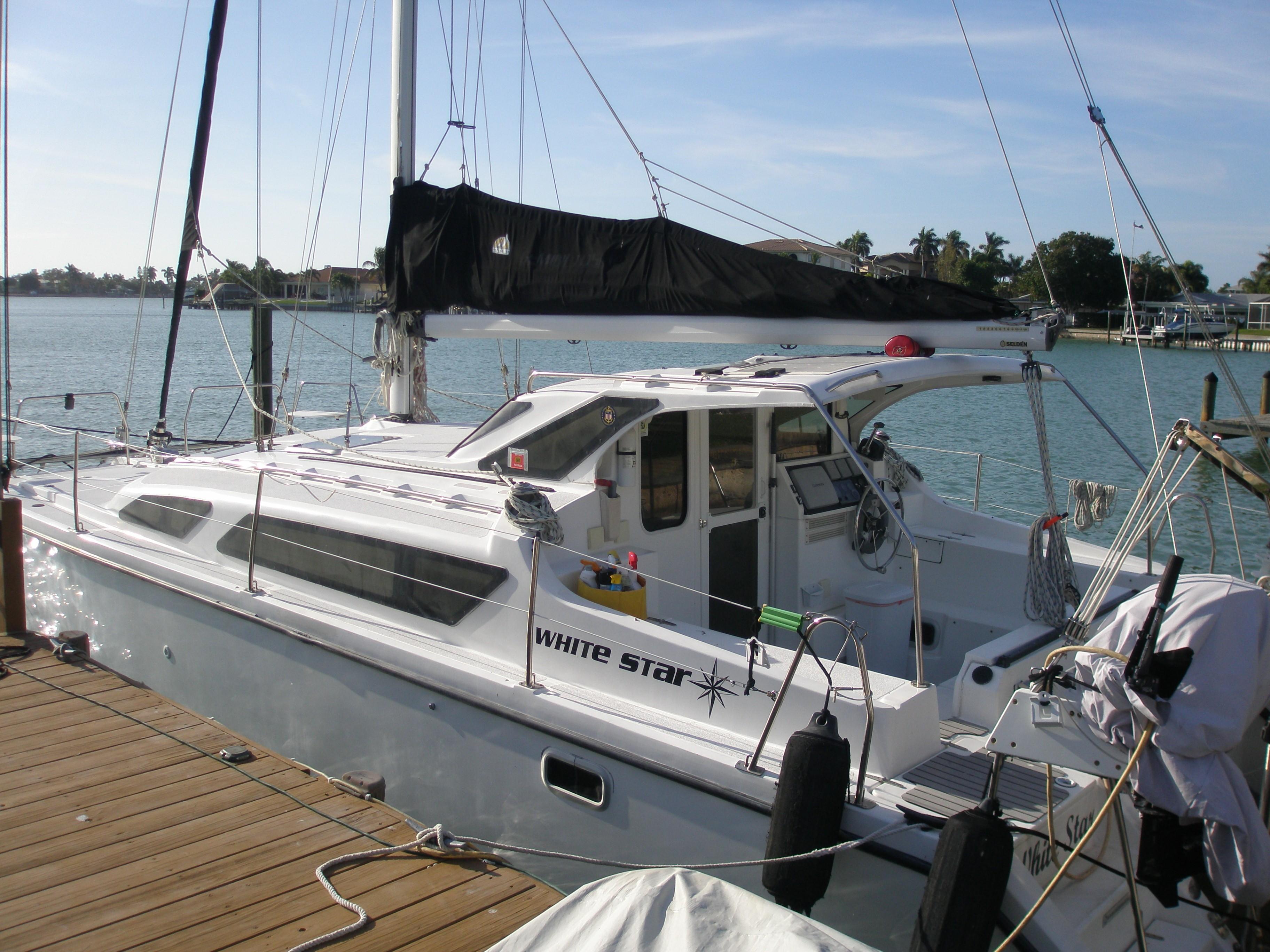 Slide: The Image of Performance Catamarans Gemini 105 MC 2010 - 0