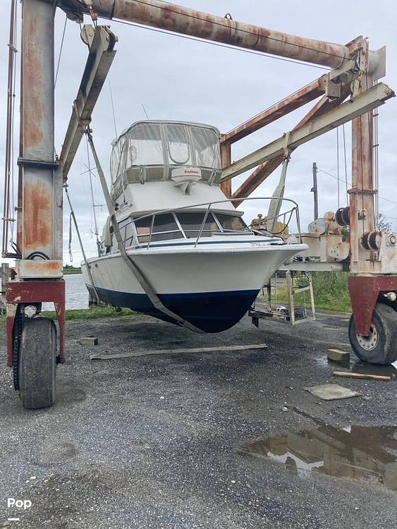 Slide: The Image of Phoenix Bass Boat 29 Flybridge Cruiser 1979 - 11169509