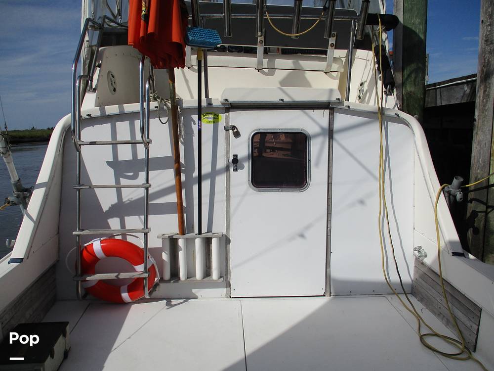 Slide: The Image of Phoenix Bass Boat 29 Flybridge Cruiser 1979 - 11251192