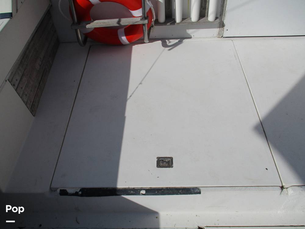 Slide: The Image of Phoenix Bass Boat 29 Flybridge Cruiser 1979 - 11251246