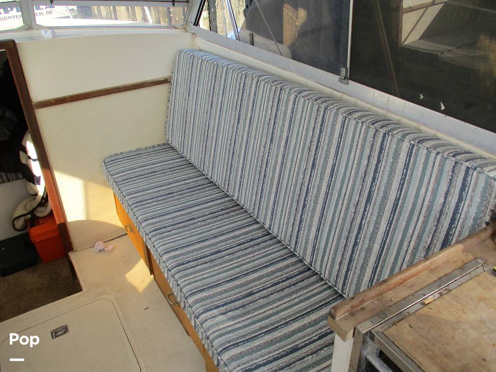 Slide: The Image of Phoenix Bass Boat 29 Flybridge Cruiser 1979 - 11251428