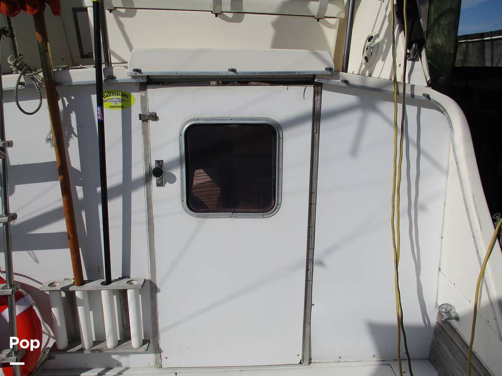 Slide: The Image of Phoenix Bass Boat 29 Flybridge Cruiser 1979 - 11251368