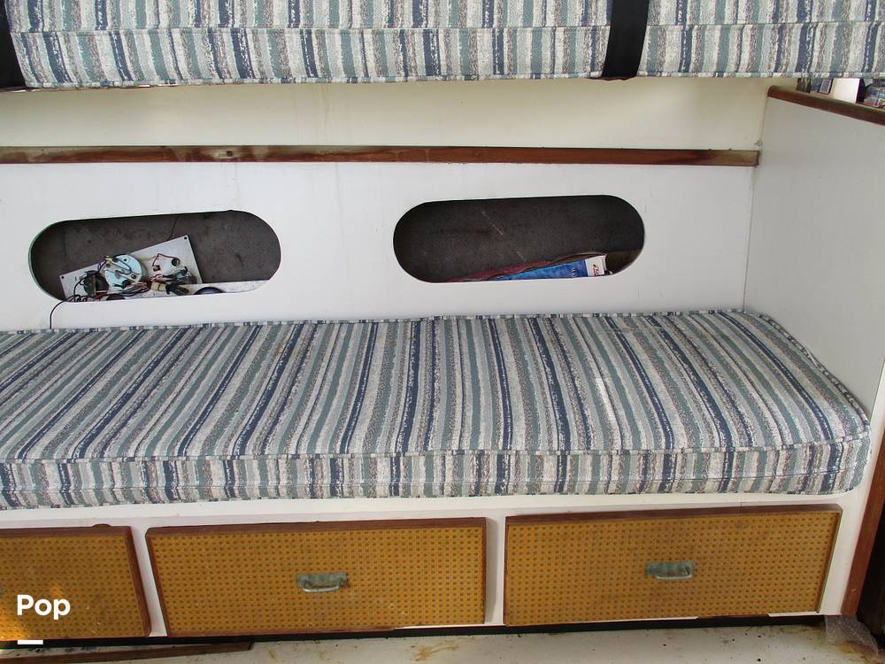 Slide: The Image of Phoenix Bass Boat 29 Flybridge Cruiser 1979 - 11251378