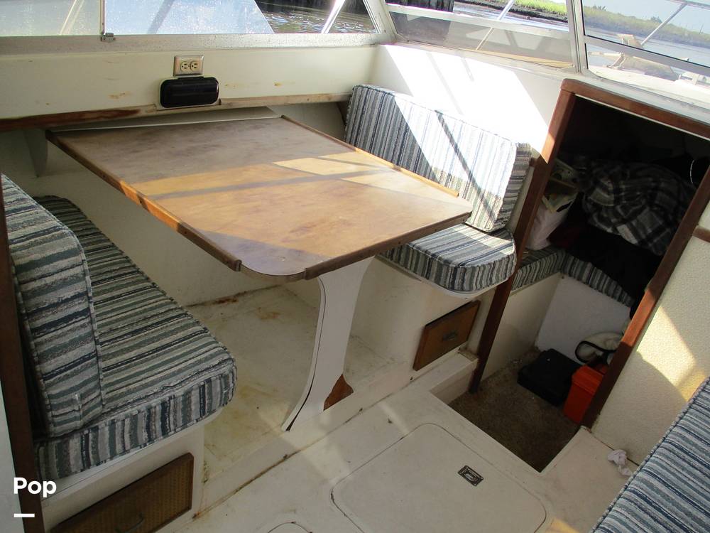 Slide: The Image of Phoenix Bass Boat 29 Flybridge Cruiser 1979 - 11251430