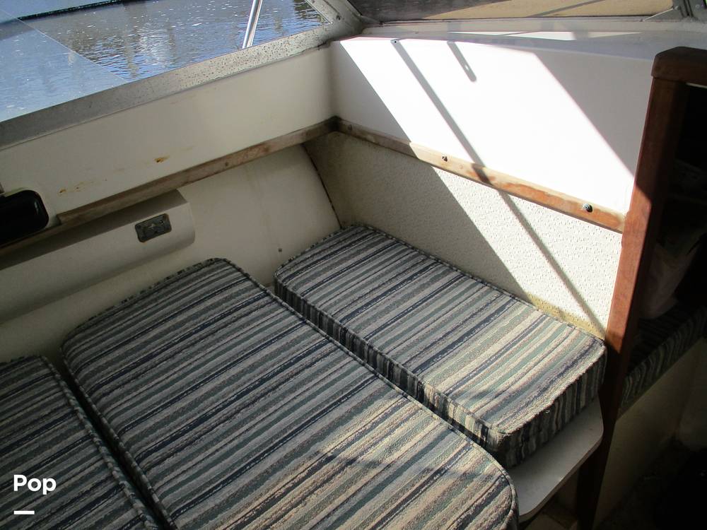 Slide: The Image of Phoenix Bass Boat 29 Flybridge Cruiser 1979 - 11251388