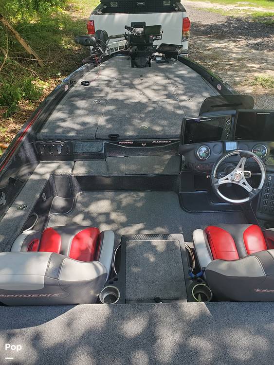 Slide: The Image of Phoenix Bass Boat 721 Pro XP 2017 - 15488816