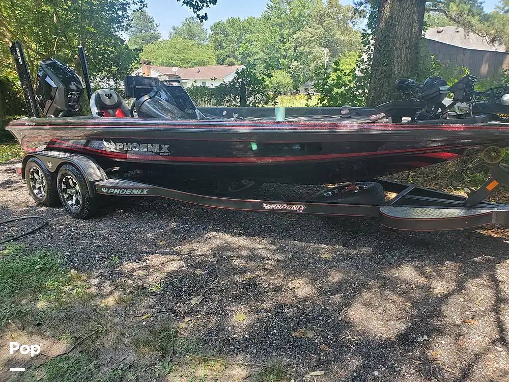 Slide: The Image of Phoenix Bass Boat 721 Pro XP 2017 - 15492196