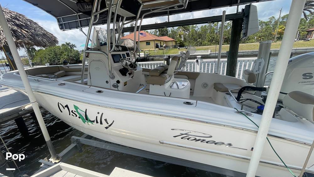 Slide: The Image of 2019 Pioneer 202 Sportfish - 15245573