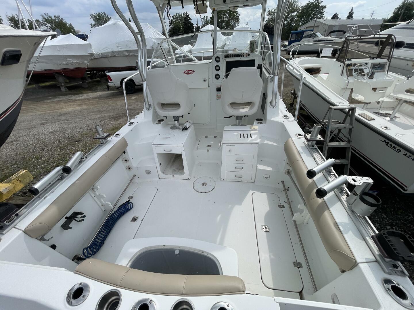 Slide: The Image of Polar 2300 Walkaround 2007 - 5459454