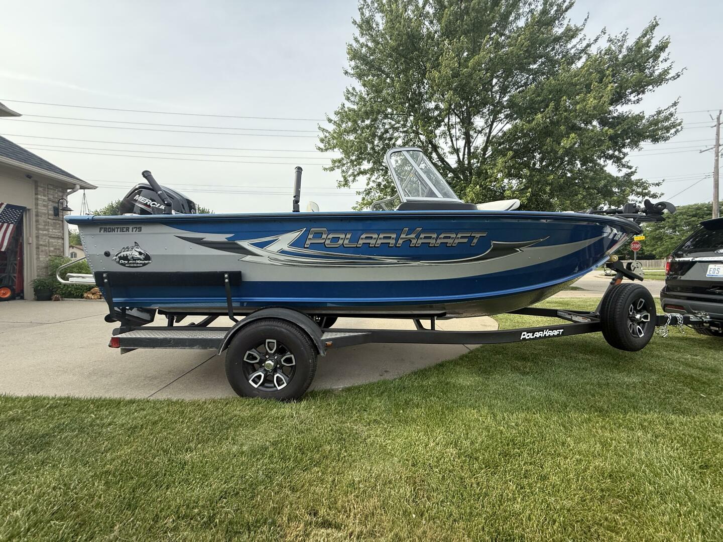 Slide: The Image of Polar Kraft Frontier FRV179WT 2023 - 5393264