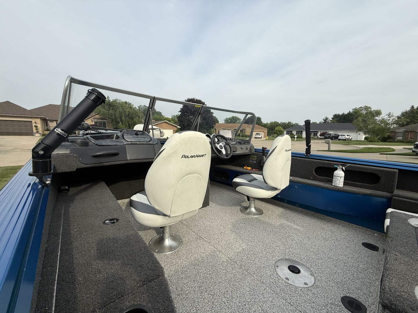 Slide: The Image of Polar Kraft Frontier FRV179WT 2023 - 5393332