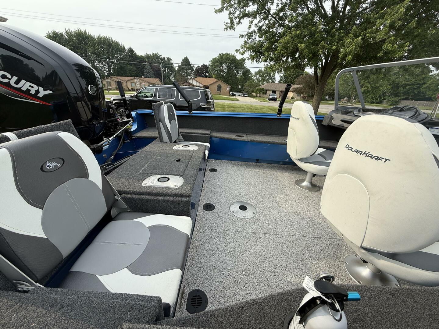 Slide: The Image of Polar Kraft Frontier FRV179WT 2023 - 5393341