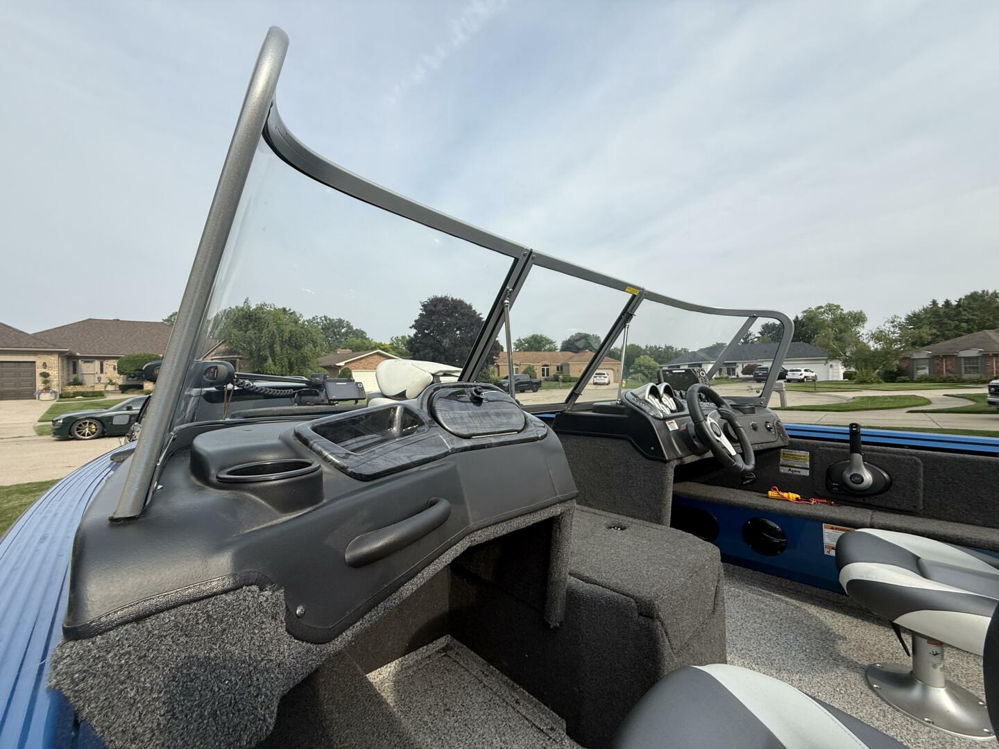 Slide: The Image of Polar Kraft Frontier FRV179WT 2023 - 5393386