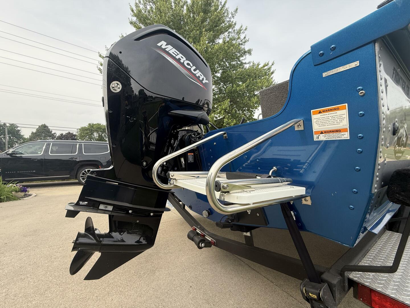 Slide: The Image of Polar Kraft Frontier FRV179WT 2023 - 5393389