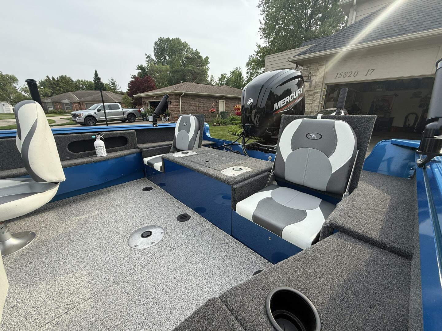 Slide: The Image of Polar Kraft Frontier FRV179WT 2023 - 5393394