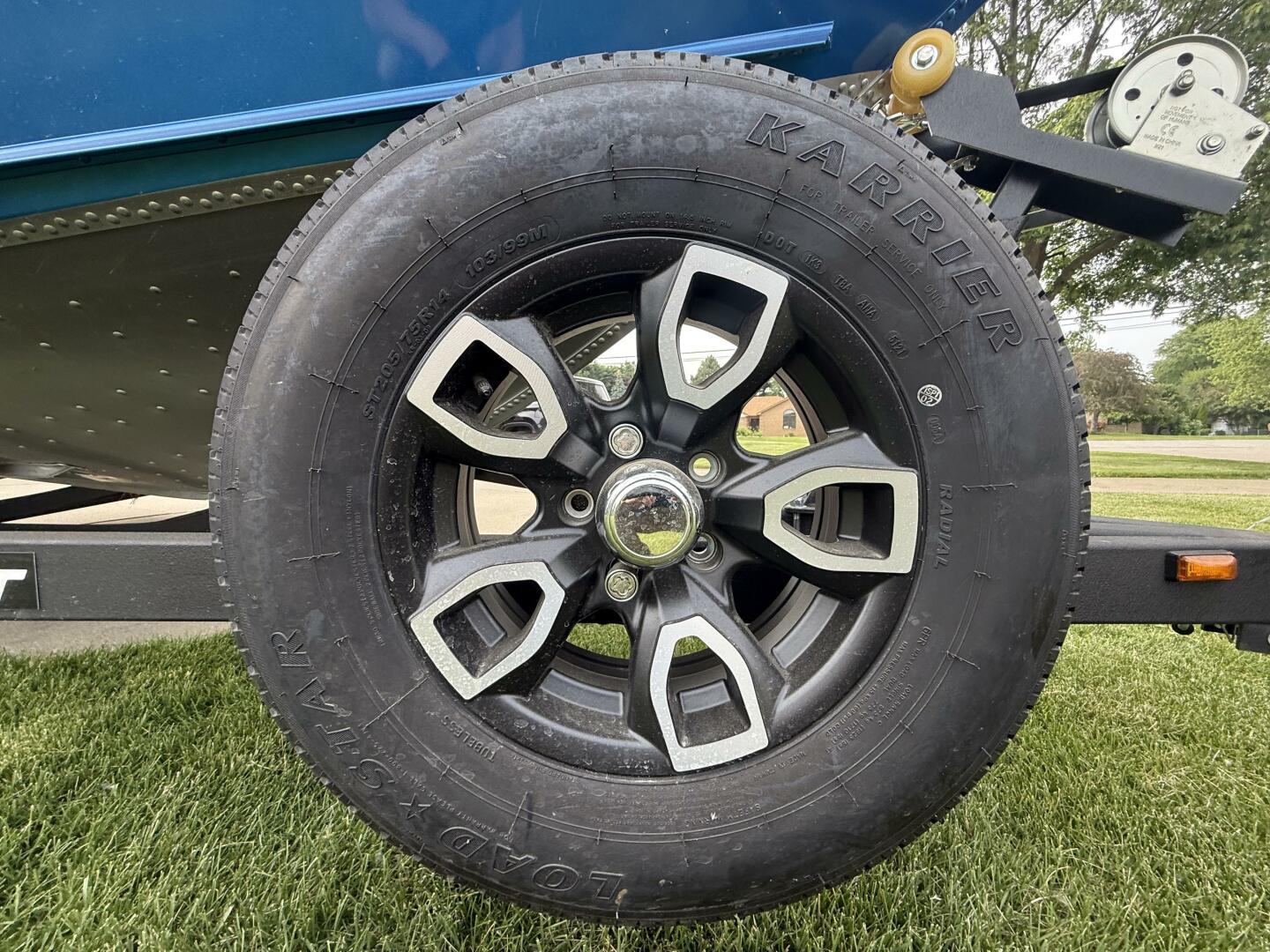 Slide: The Image of Polar Kraft Frontier FRV179WT 2023 - 5393439