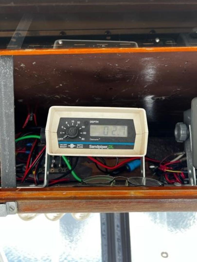 Slide: The Image of 1981 Post depth sounder - 3496128