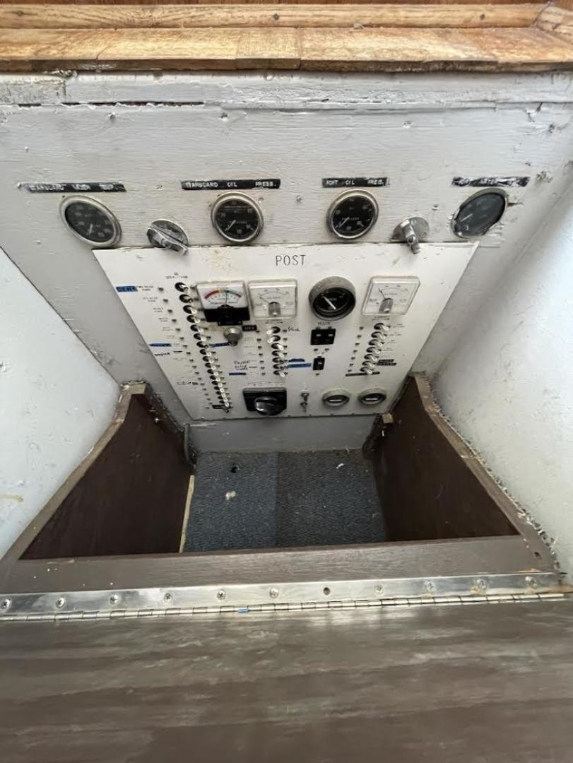 Slide: The Image of 1981 Post main electrical panel - 3491744