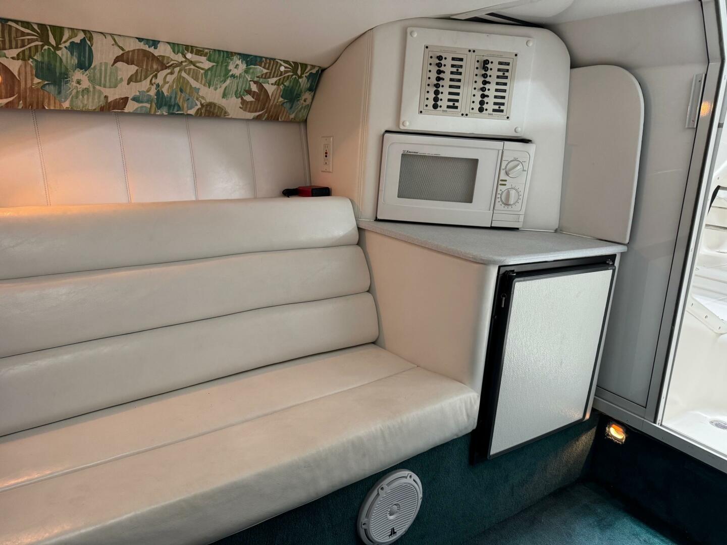 Slide: The Image of Powerquest 290 Enticer 2000 - 5178002