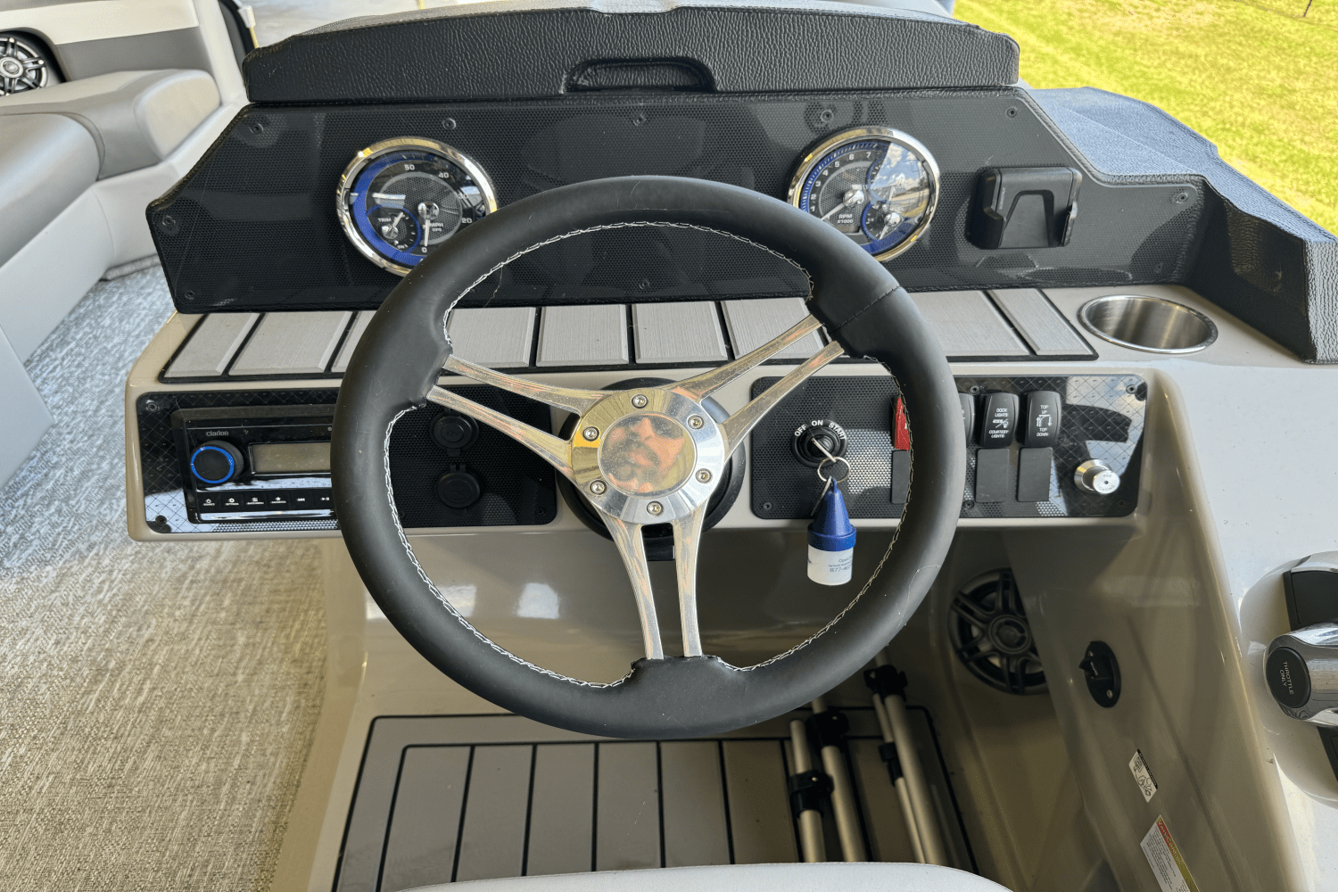 Slide: The Image of Premier 210 Sunsation 2024 - 8