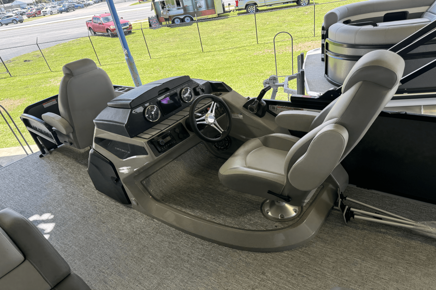 Slide: The Image of Premier 210 Sunsation 2025 - 8