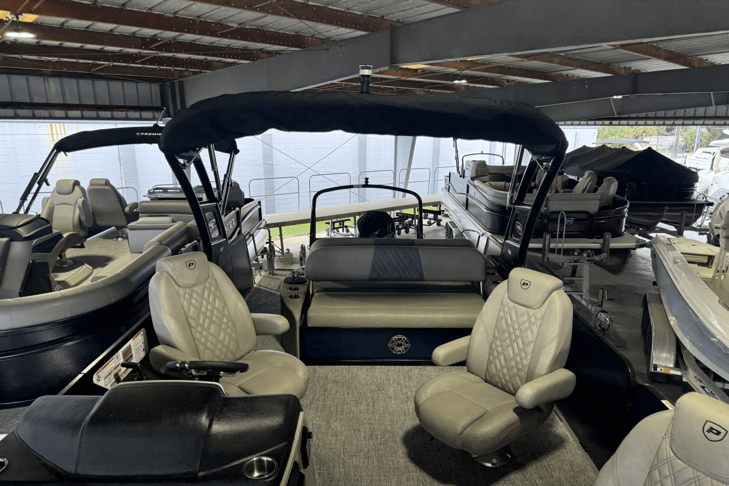 Slide: The Image of Premier 230 Intrigue 2025 - 9