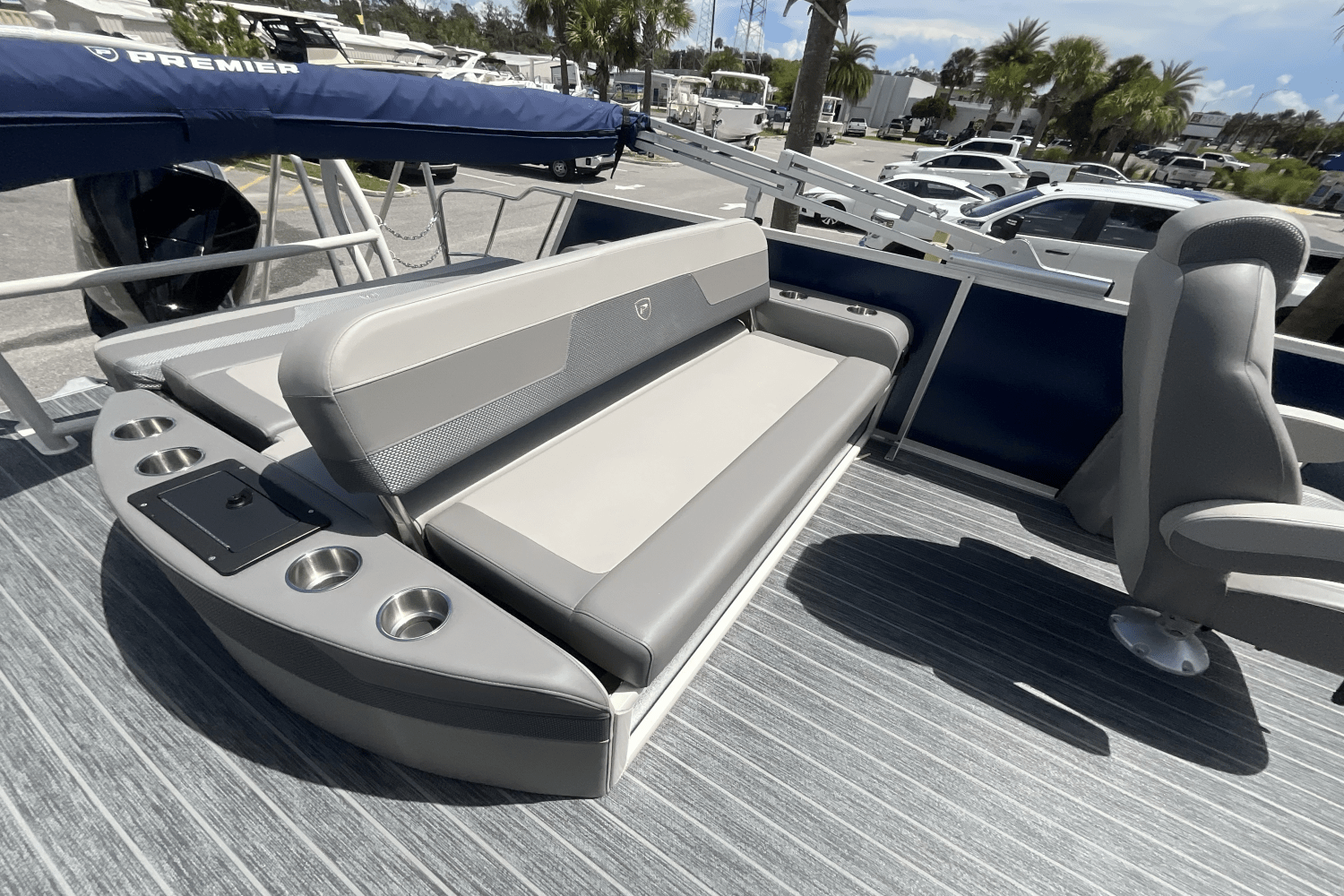 Slide: The Image of Premier 230 Solaris 2025 - 11