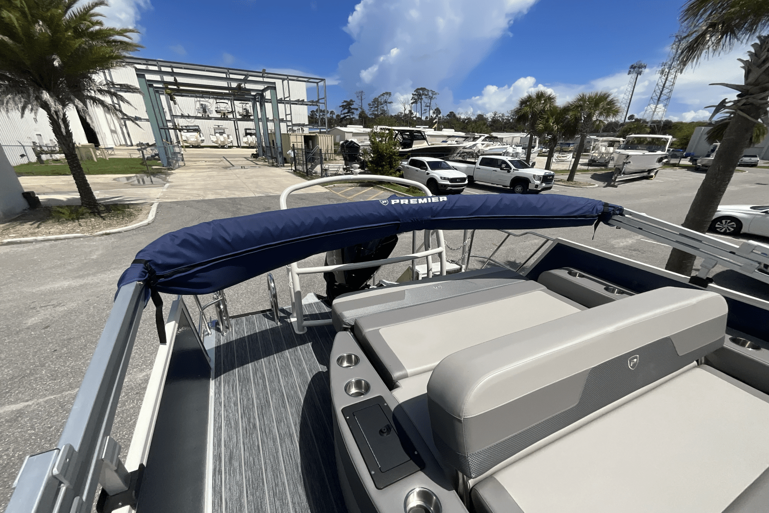 Slide: The Image of Premier 230 Solaris 2025 - 13