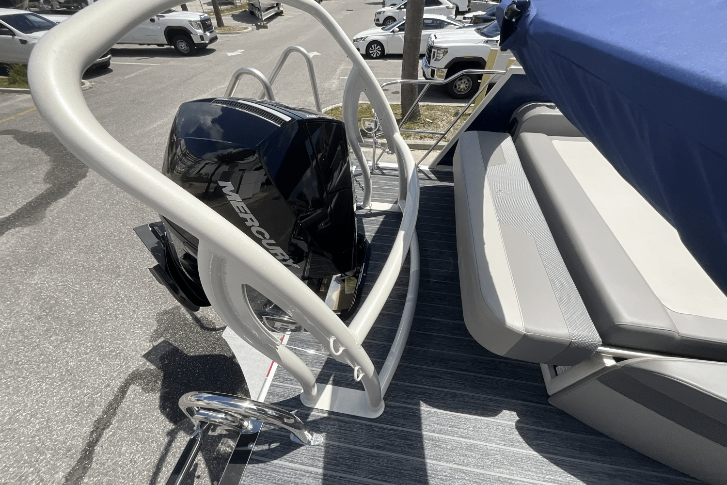 Slide: The Image of Premier 230 Solaris 2025 - 16