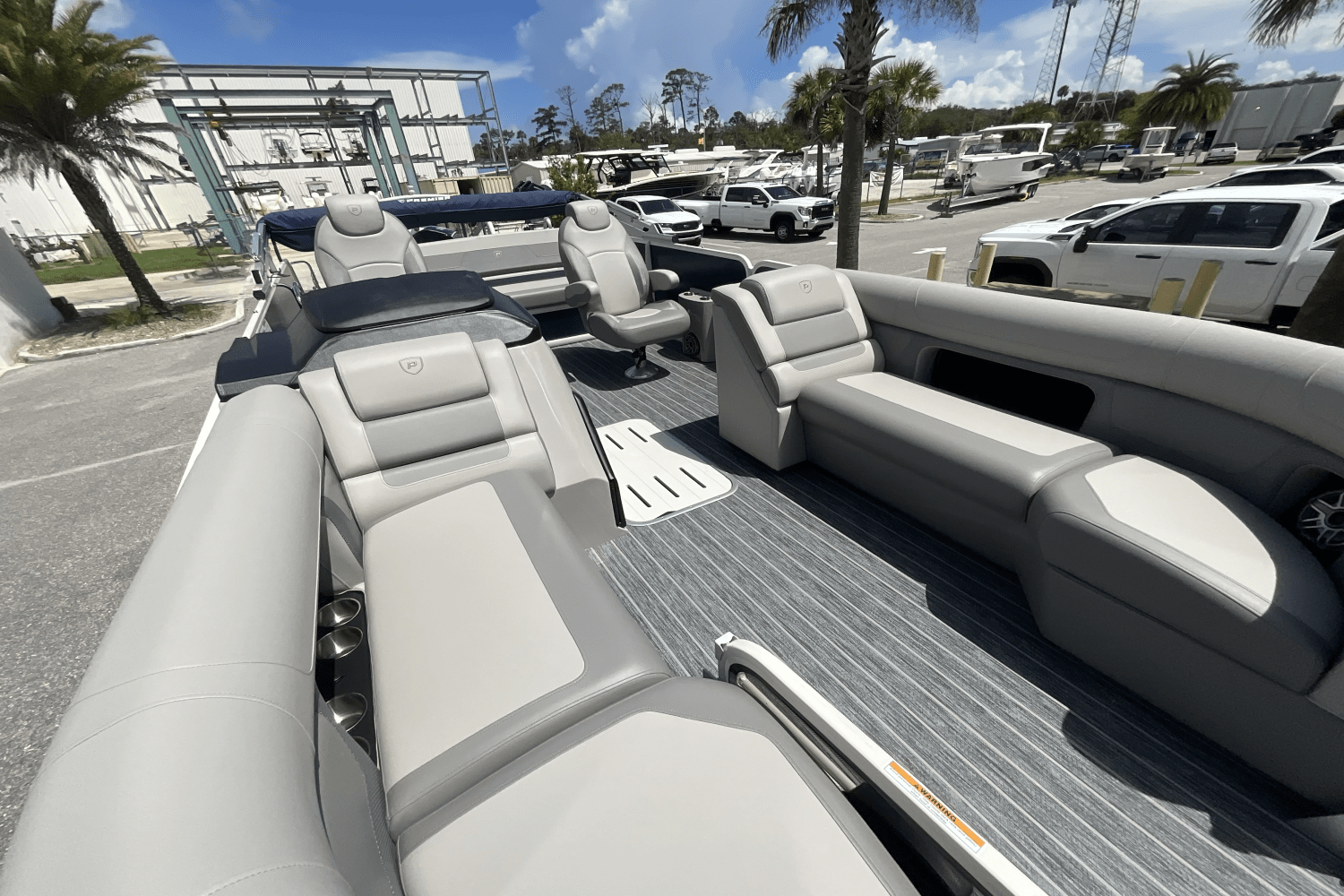 Slide: The Image of Premier 230 Solaris 2025 - 4