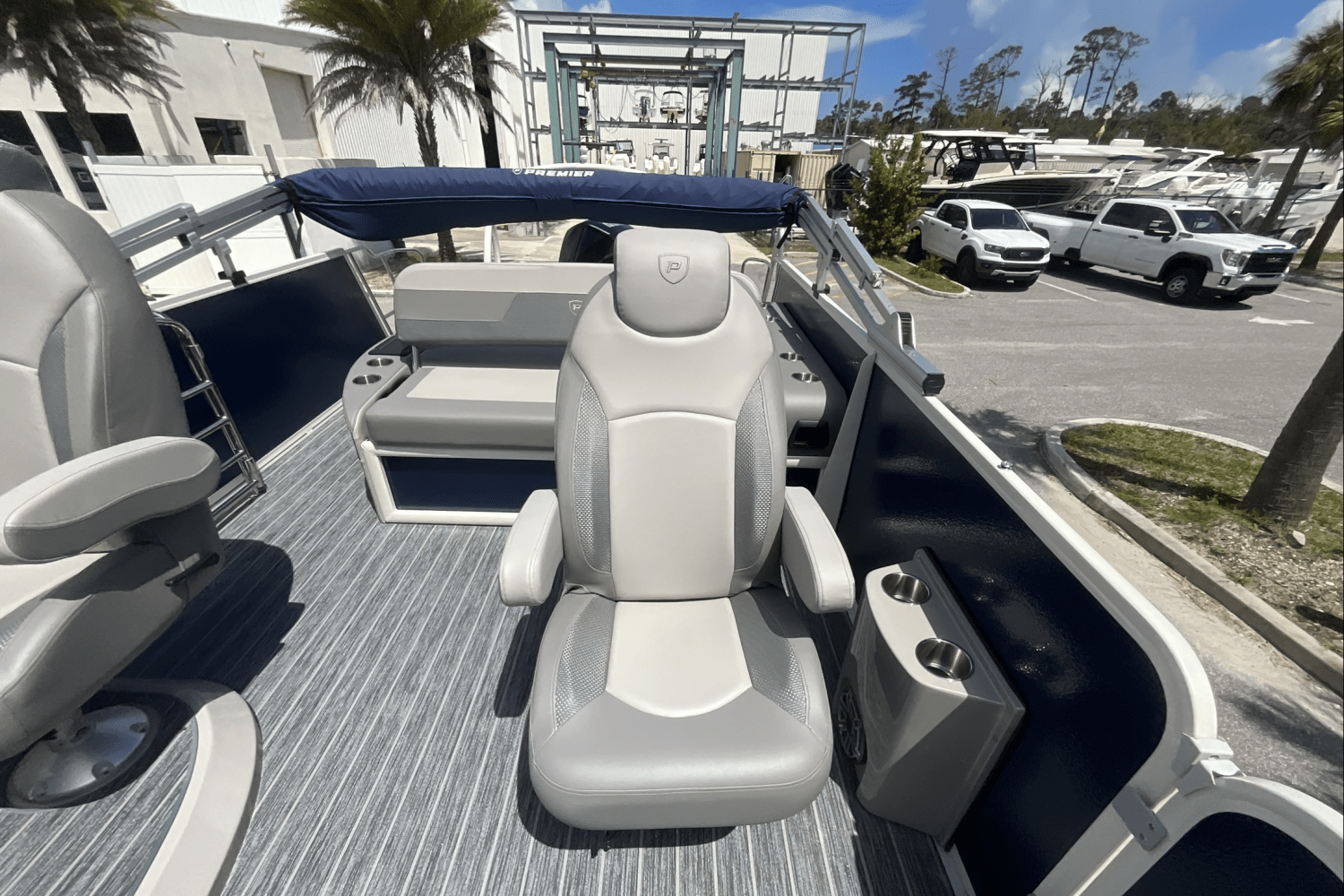 Slide: The Image of Premier 230 Solaris 2025 - 9