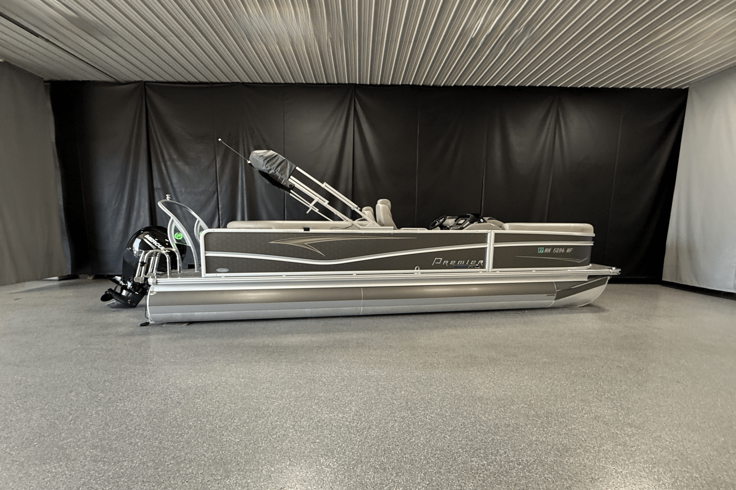 Slide: The Image of Premier 230 SUNSATION 2022 - 0