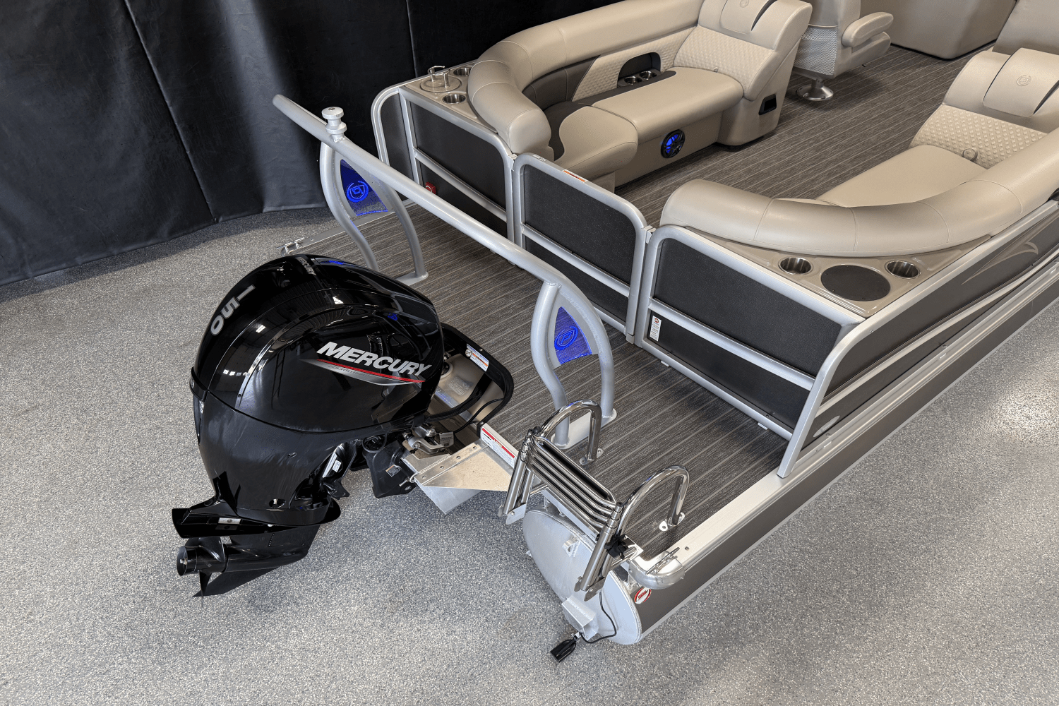 Slide: The Image of Premier 230 SUNSATION 2022 - 10