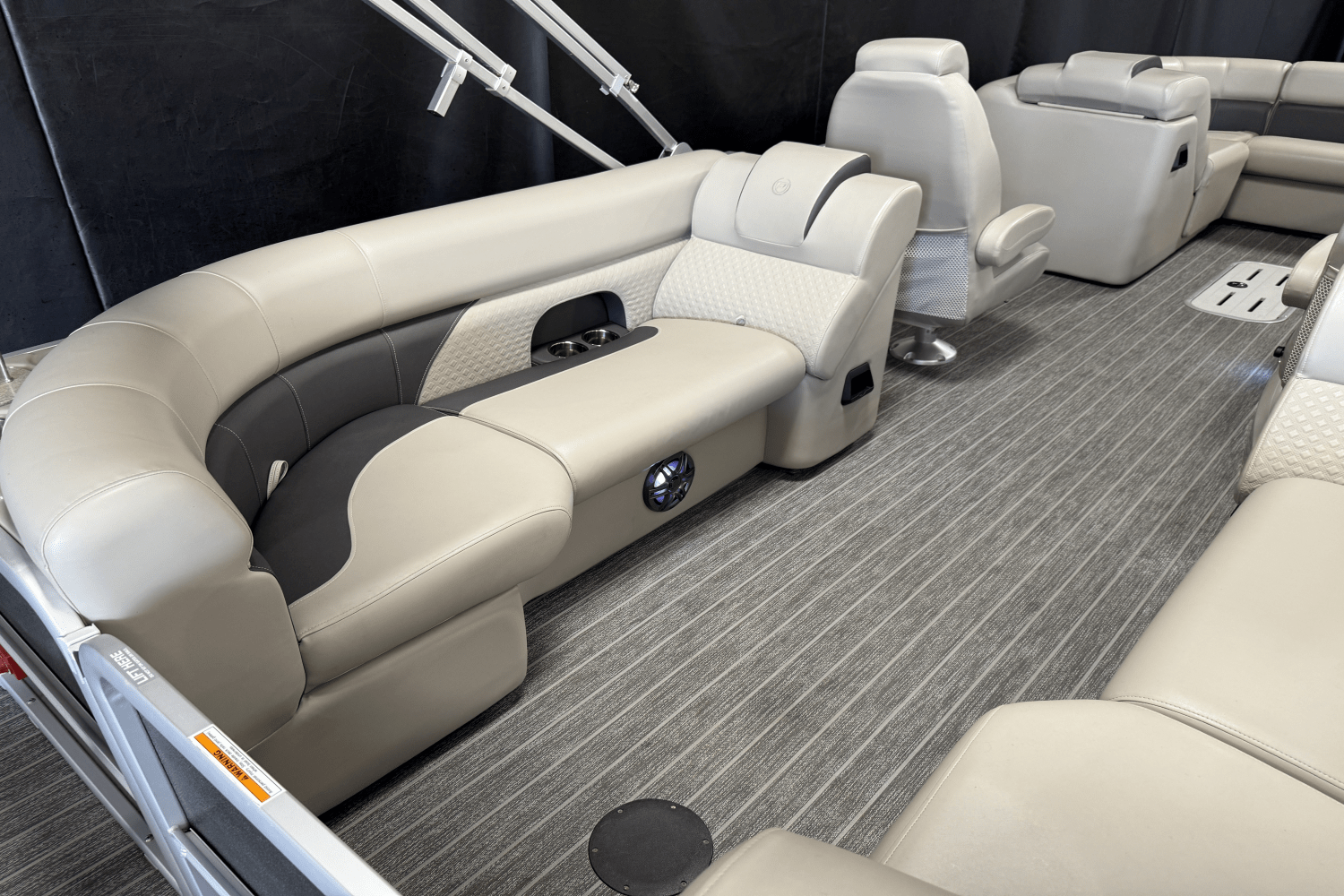 Slide: The Image of Premier 230 SUNSATION 2022 - 25