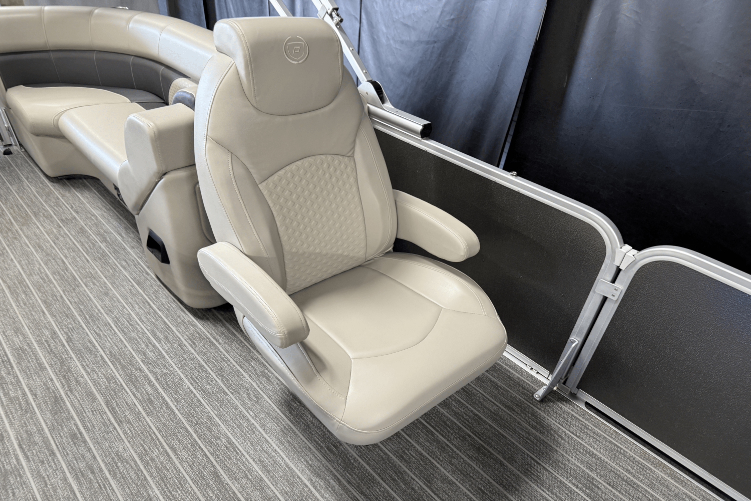 Slide: The Image of Premier 230 SUNSATION 2022 - 42