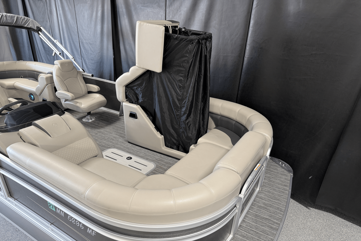Slide: The Image of Premier 230 SUNSATION 2022 - 5