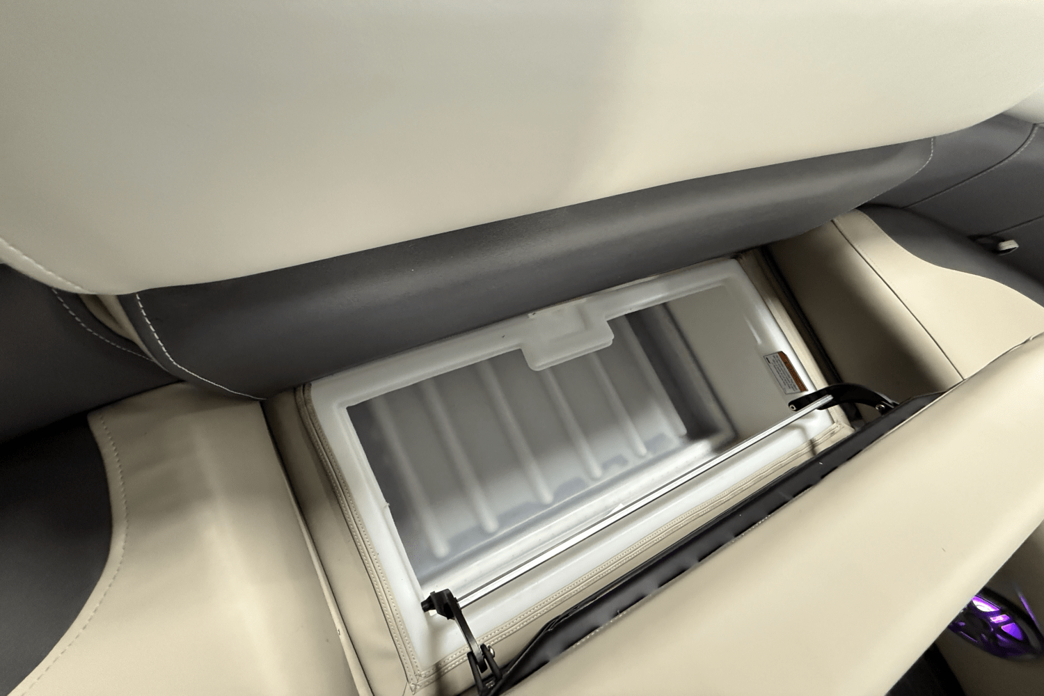 Slide: The Image of Premier 230 SUNSATION 2022 - 66