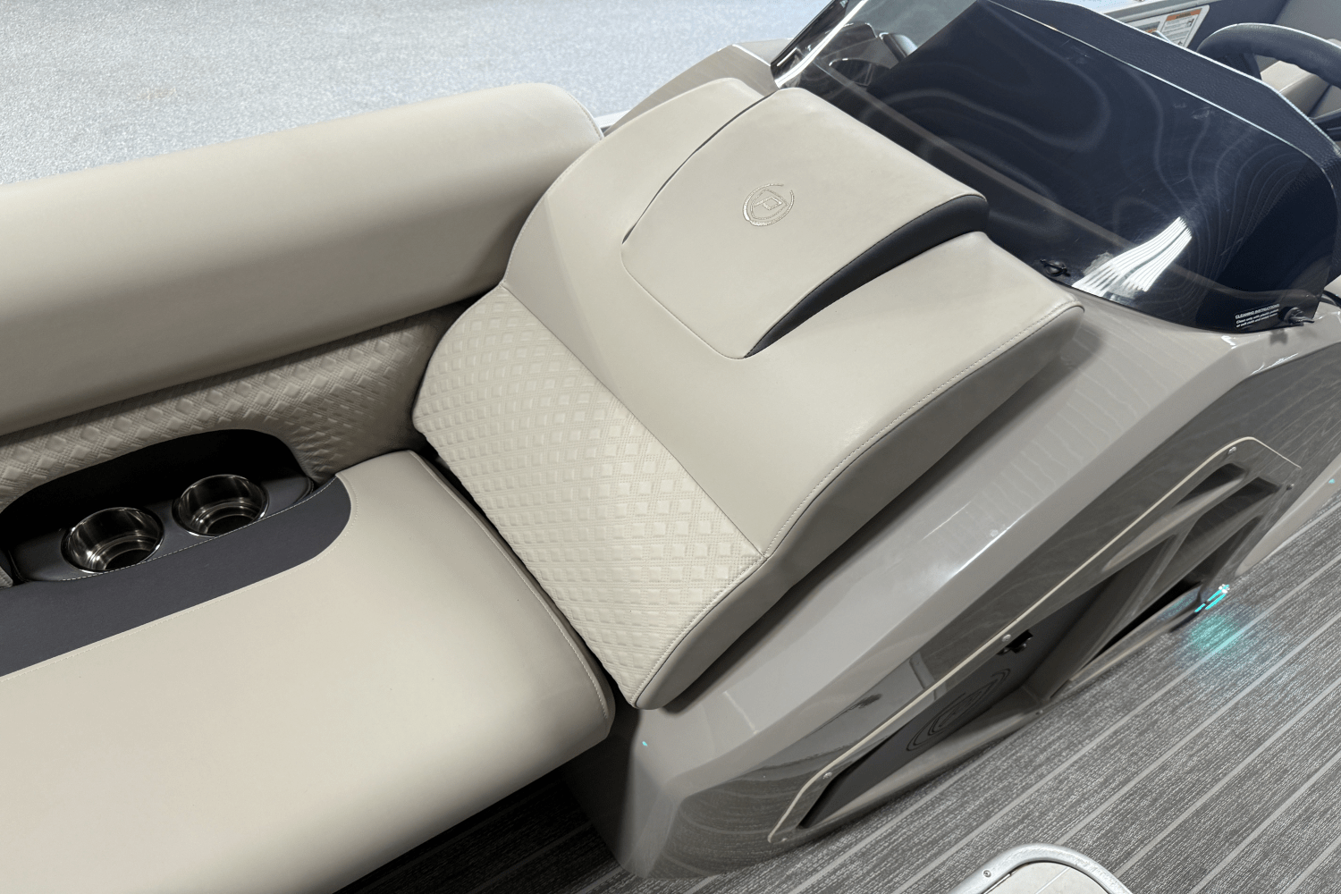 Slide: The Image of Premier 230 SUNSATION 2022 - 73
