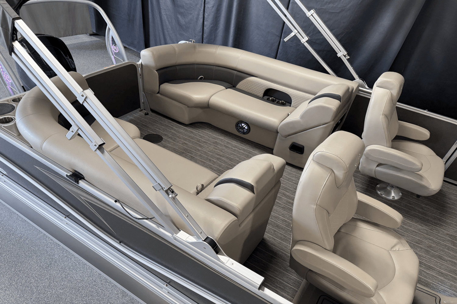 Slide: The Image of Premier 230 SUNSATION 2022 - 9