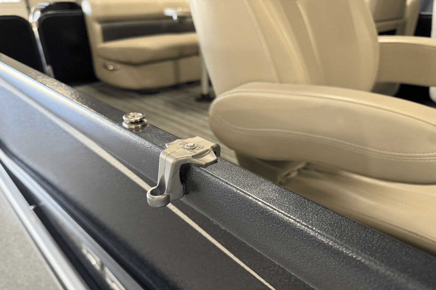 Slide: The Image of Premier 230 Sunsation 2024 - 15