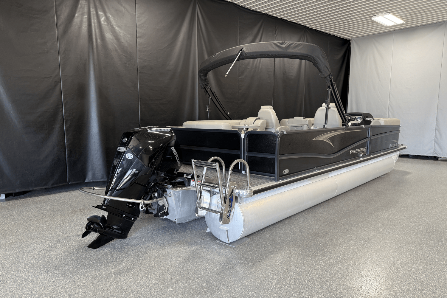 Slide: The Image of Premier 230 Sunsation 2024 - 2