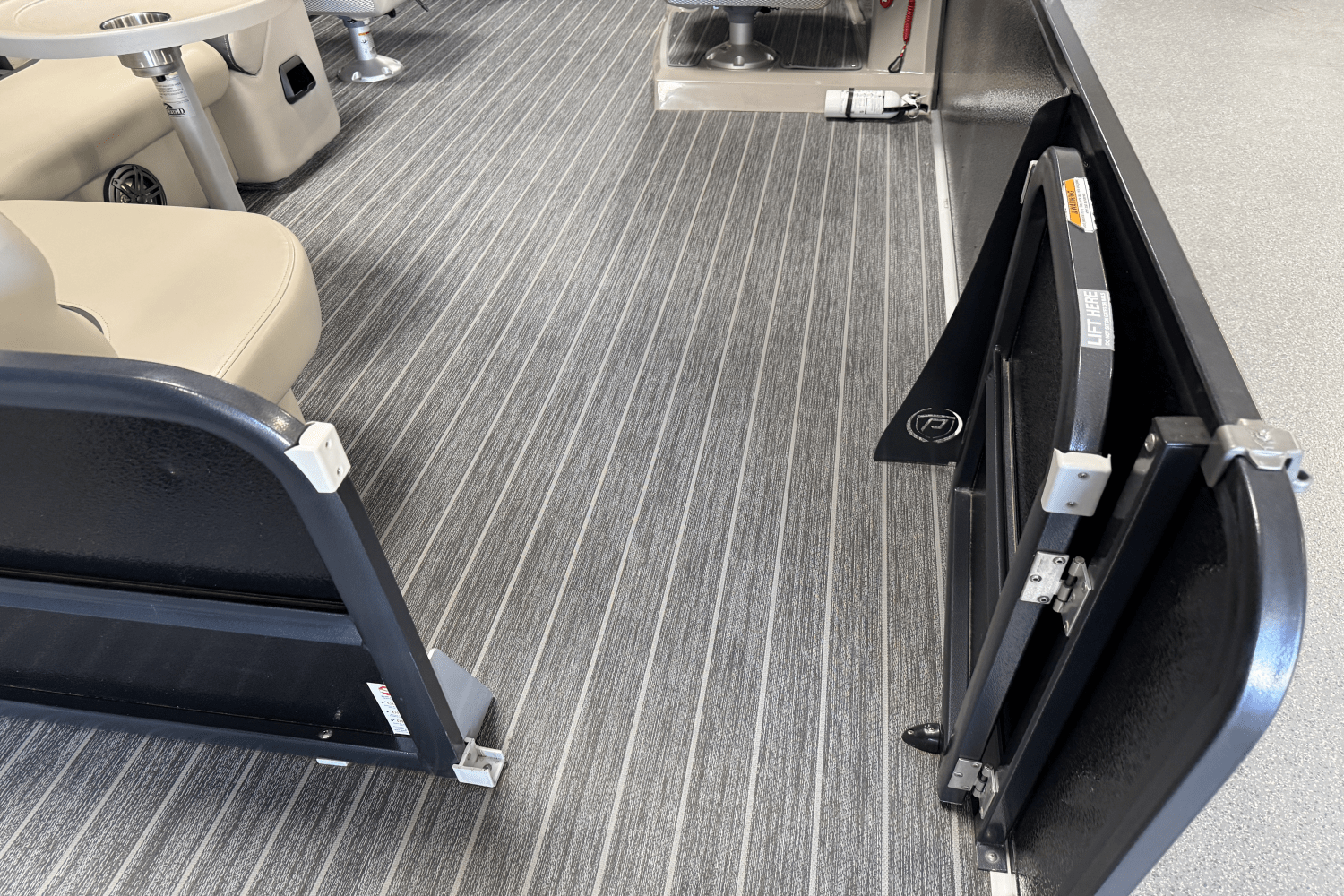 Slide: The Image of Premier 230 Sunsation 2024 - 26