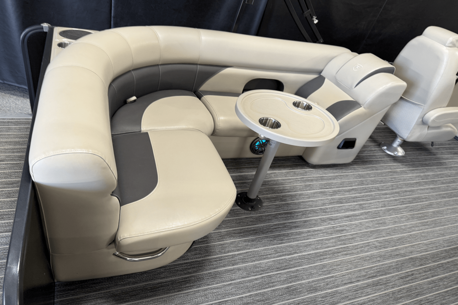 Slide: The Image of Premier 230 Sunsation 2024 - 27