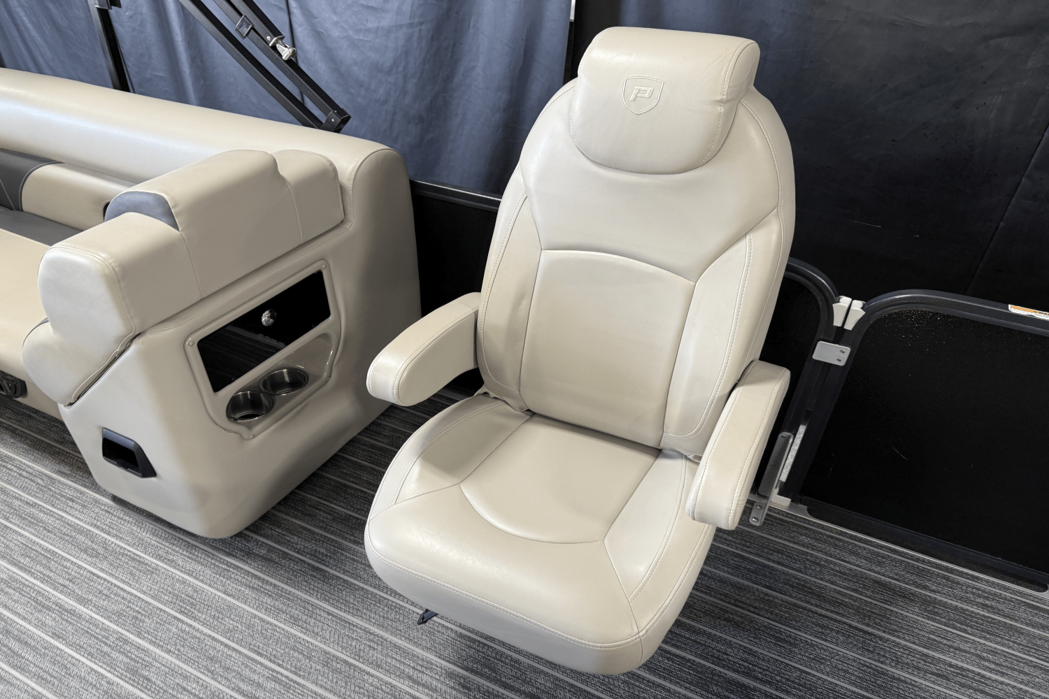 Slide: The Image of Premier 230 Sunsation 2024 - 42