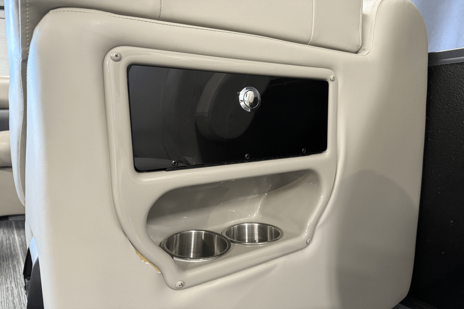 Slide: The Image of Premier 230 Sunsation 2024 - 43