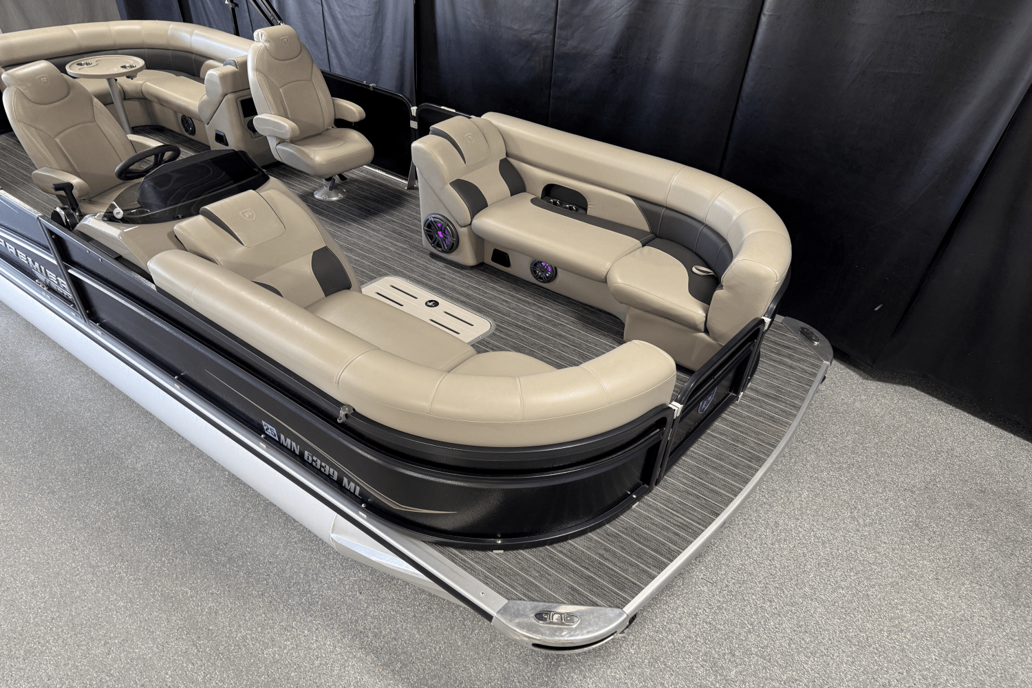 Slide: The Image of Premier 230 Sunsation 2024 - 5