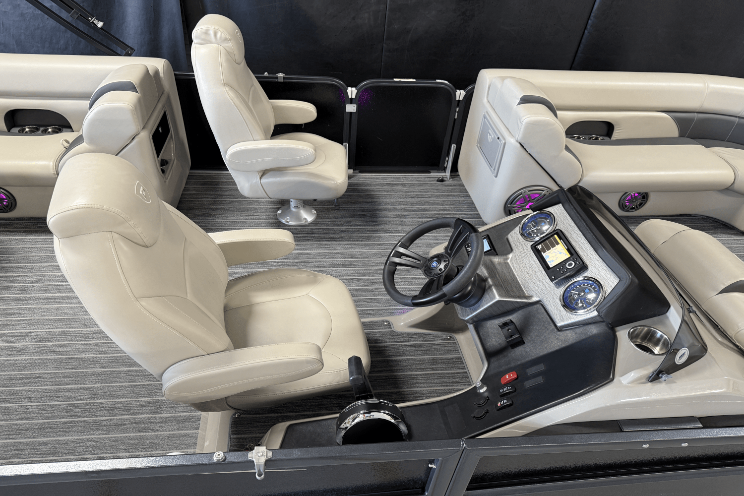 Slide: The Image of Premier 230 Sunsation 2024 - 6