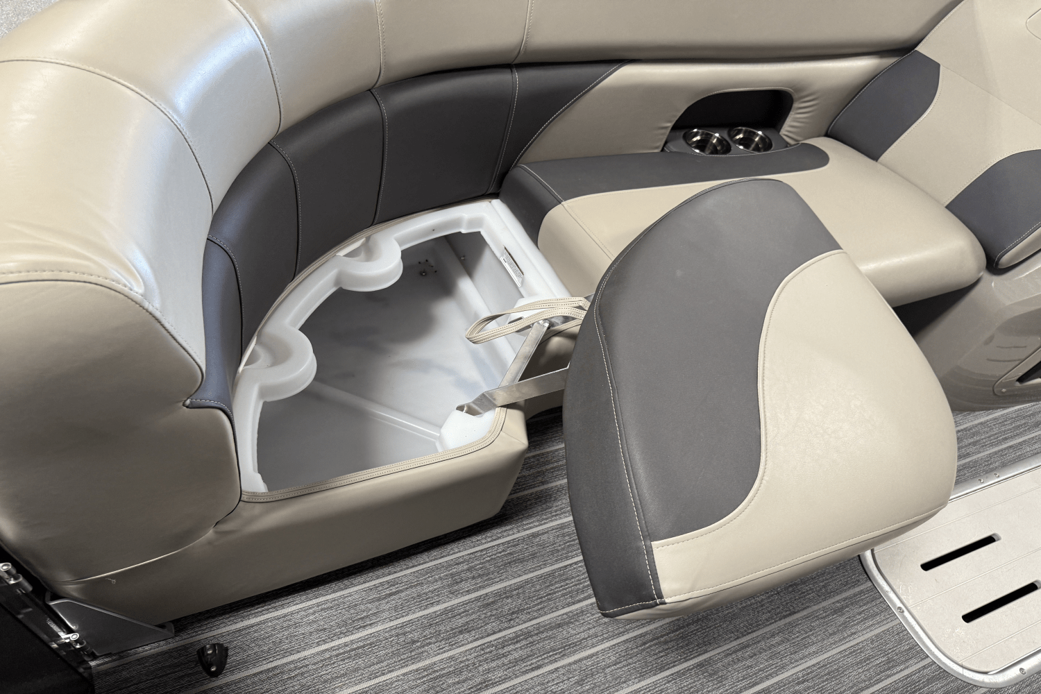 Slide: The Image of Premier 230 Sunsation 2024 - 67